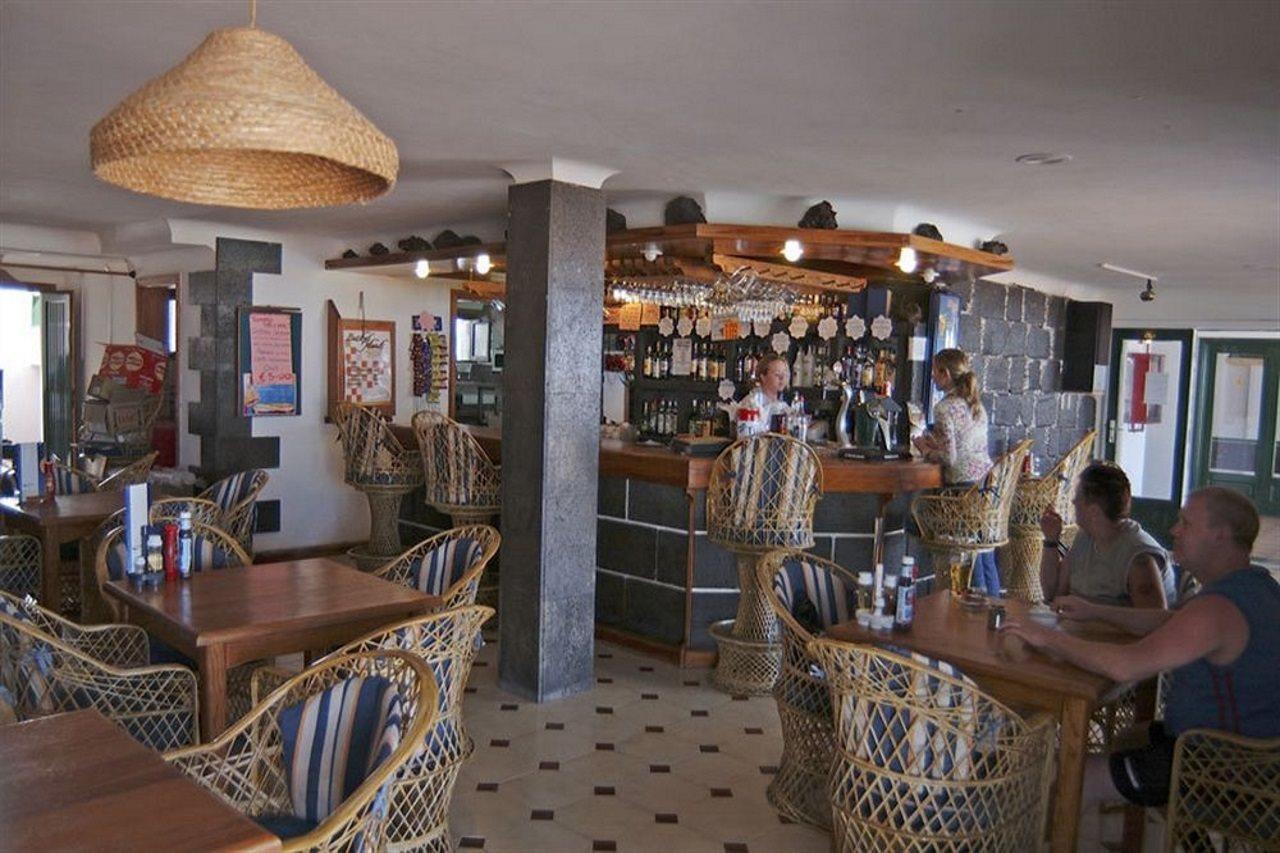 Apartamentos Los Pueblos Πουέρτο Ντελ Κάρμεν Εστιατόριο φωτογραφία